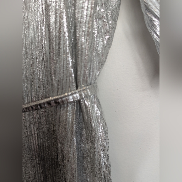 Never Fully Dressed Women's Silver Plisse Midi Dress XXL NWT Maximalist Chic - Picture 15 of 16
